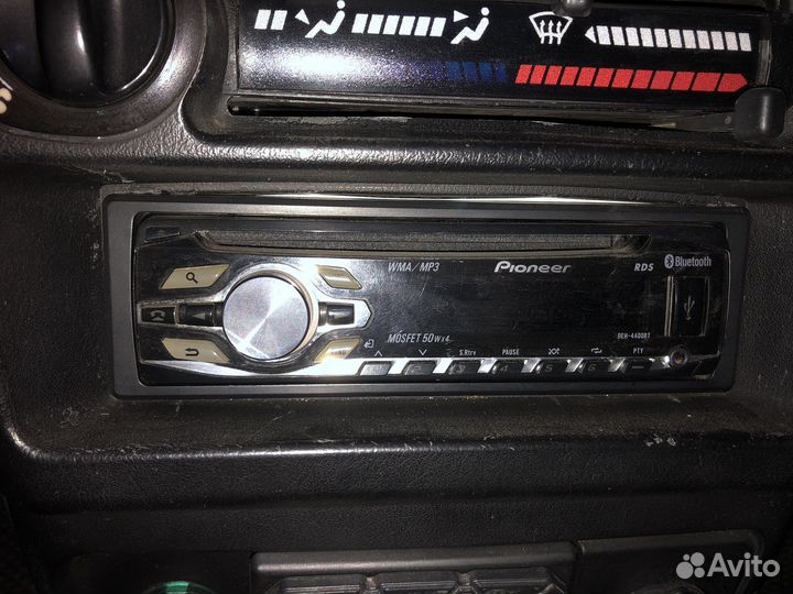 Магнитола Pioneer deh 4400bt