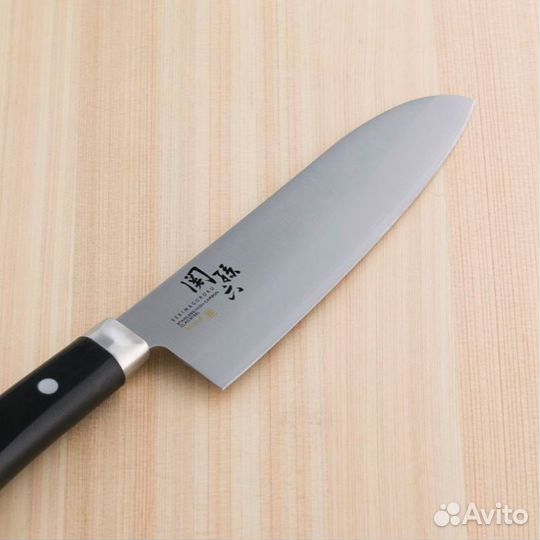 Нож кухонный KAI Akane Santoku 165мм Япония