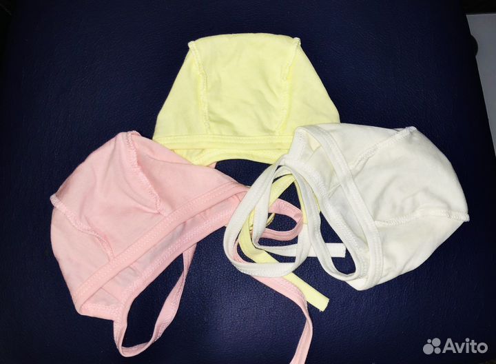 Чепчики детские для новорождённых малышей