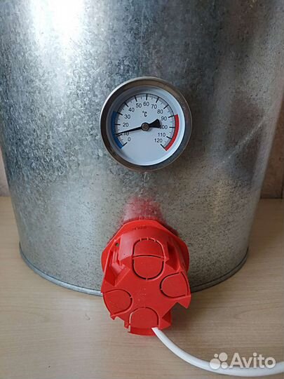 Шпарчан 32 литра(нагреватель воды)