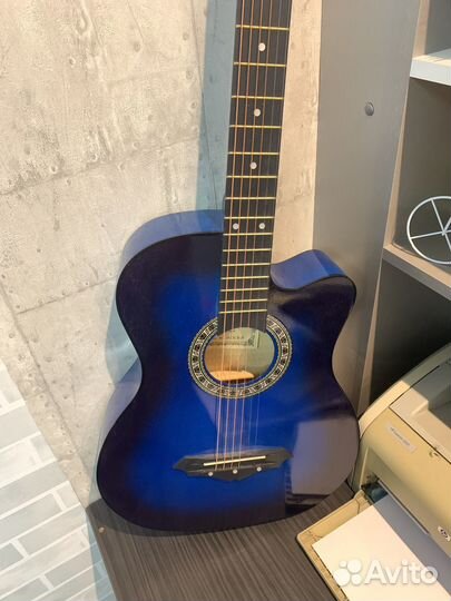 Акустическая гитара belucci