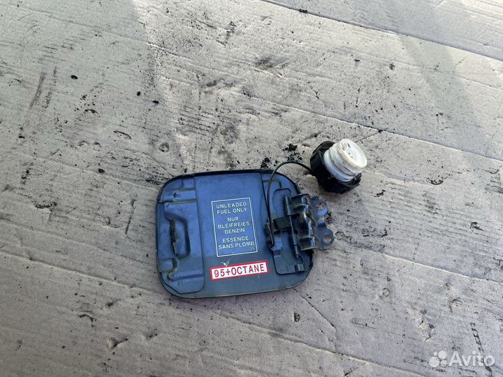 Лючок бензобака Мицубиси Лансер 9