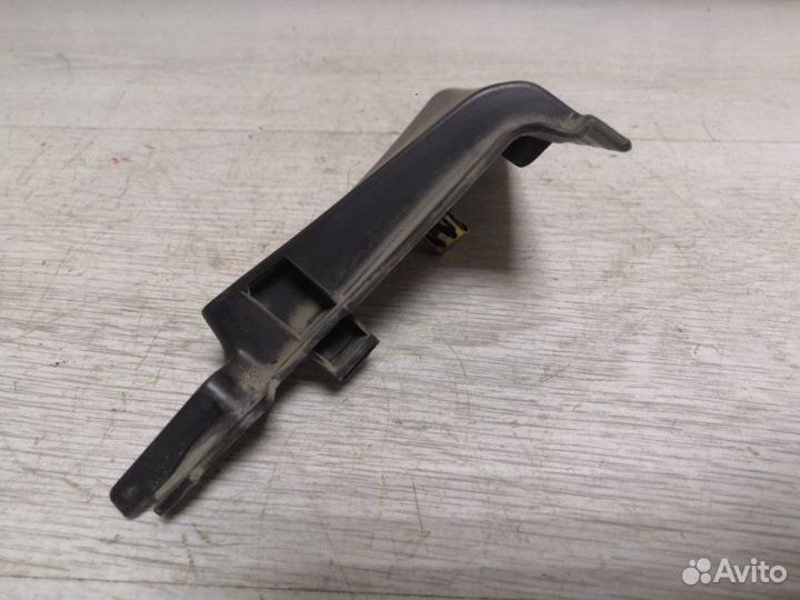 Уголок двери передний правый Honda Civic Ferio ES1