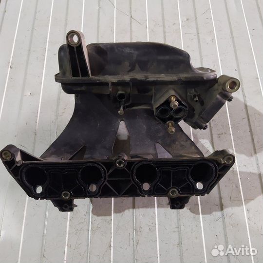 Коллектор впускной Ford Focus 1 седан 1.6 2004