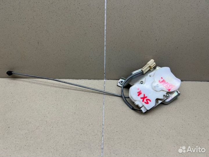 Активатор замка багажника Suzuki Sx4 седан M16A