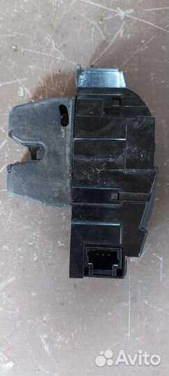 Замок багажника Peugeot 308