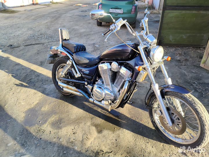 Suzuki Intruder vs 1400
