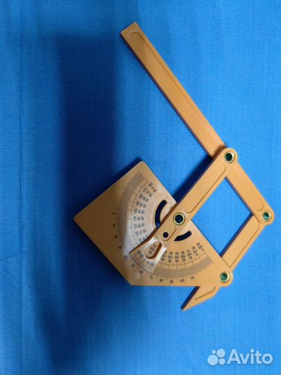 Пластиковый угломер