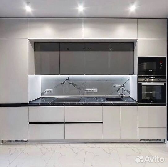 Качественный кухонный гарнитур / Цена за все