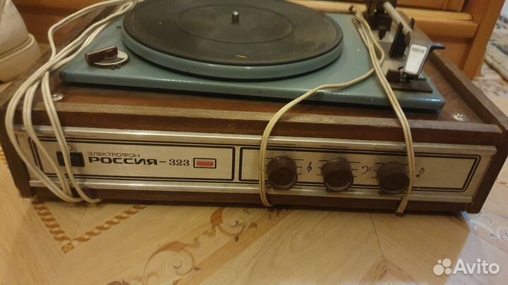 Электрофон проигрыватель Россия-323