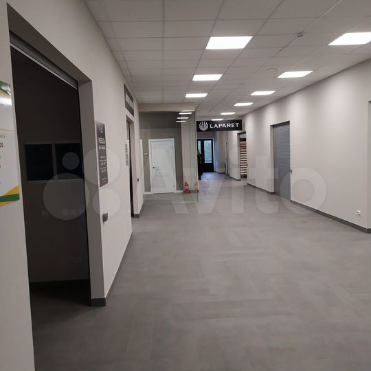 Под салон,офис, 12.3 м²