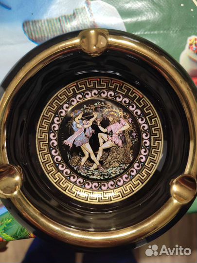 Пепельница. Греция. Роспись золотом.Фарфор