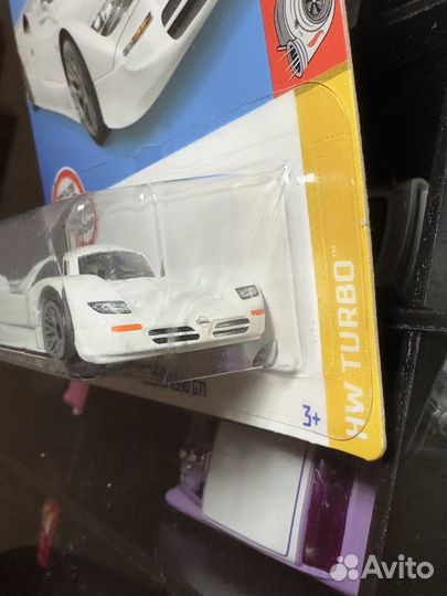 Hot Wheels nissan R390 GT1