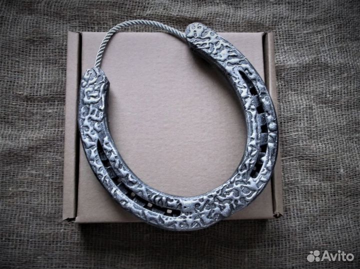 Подкова тяжеловоз огромная оберег в дом