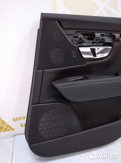Обивка двери задняя правая Volvo S90 2 D4