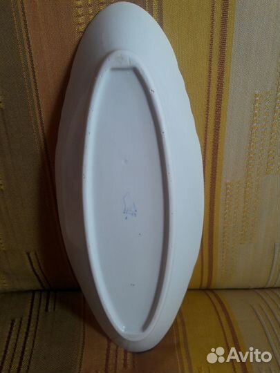 Фарфоровая селёдочница