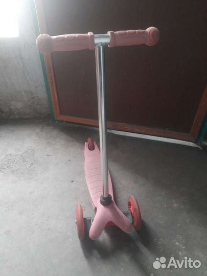 Самокат детский трехколесный