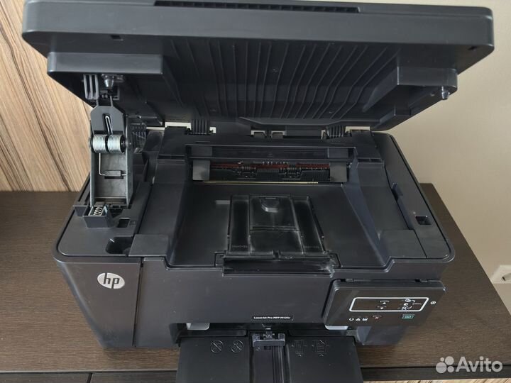 Принтер HP LaserJet Pro MFP M125r
