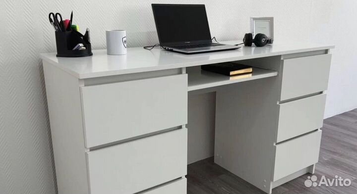 Компьютерный стол новый