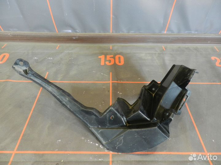 Кронштейн бампера переднего-Mercedes-Benz M-klasse