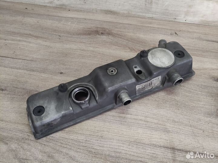 Клапанная крышка Ford Focus 1 1.8 tdci