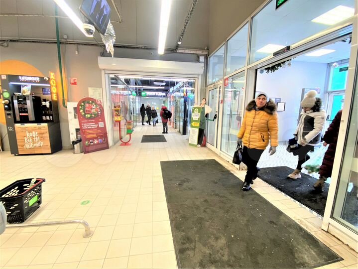 Торговые площади в ТЦ 9 и 60м²