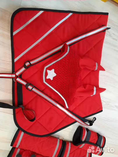 Нагрудник на лошадь