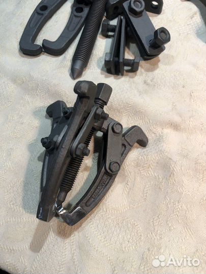 Съемник подшипников 2-3х лапый 150мм