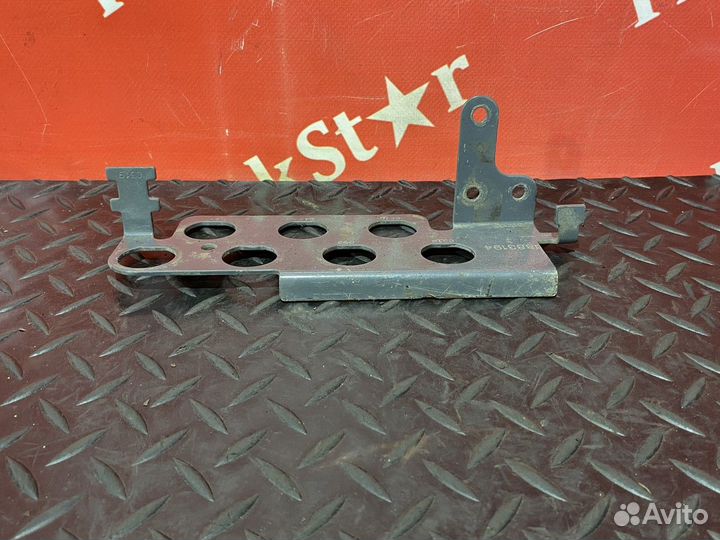 Кронштейн электромагнитных клапанов