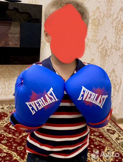 Боксерские перчатки