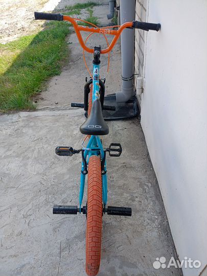Трюковой велосипед bmx