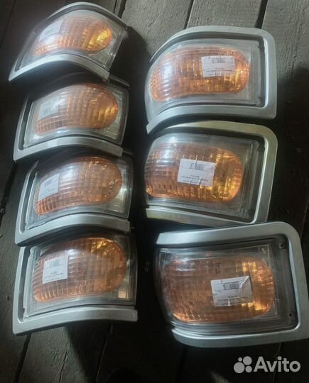 Поворотник передний левый/правый KIA Besta