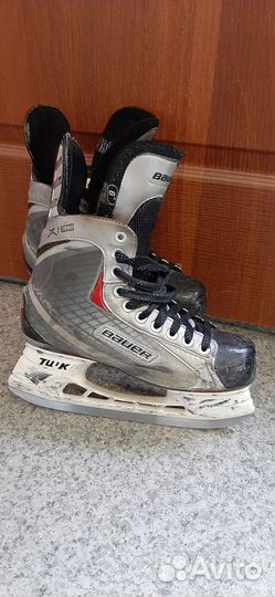 Хоккейные коньки bauer