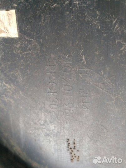 Защита топливного бака Volkswagen Touareg 1