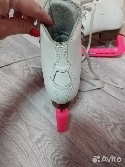 Фигурные коньки wifa 32 L
