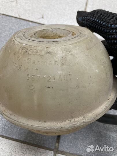 Расширительный бачок Vw Passat B3, Golf 2/3/4