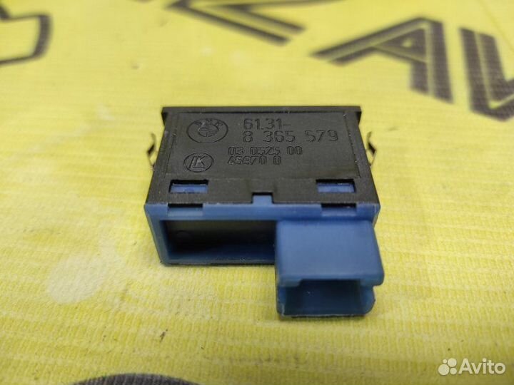 Кнопка открывания багажника Bmw X5 E53 M54B30