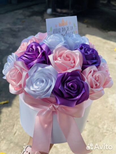 Букет роз из атласных лент