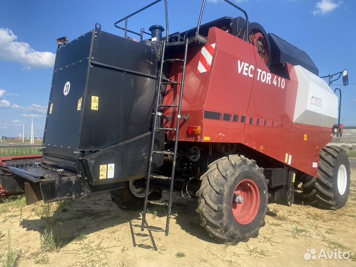 Комбайн Ростсельмаш Vector 410, 2016