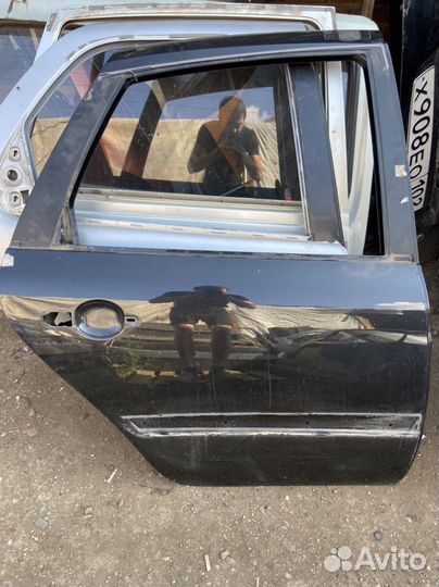 Задняя правая дверь Лада Гранта Лифтбэк