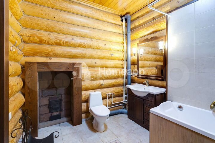 Дом 210 м² на участке 20 сот.