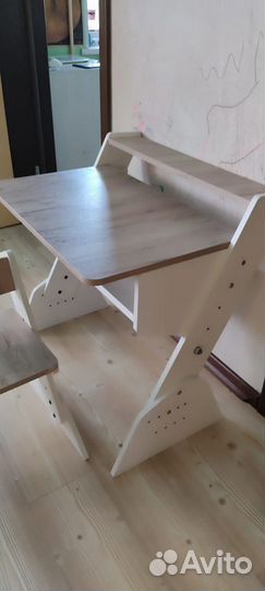 Детский стол и стул растущая парта