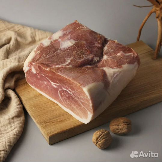 Прошутто Крудо Маттонелла блок