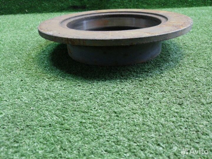 Диск тормозной задний правый Nissan Terrano F4R