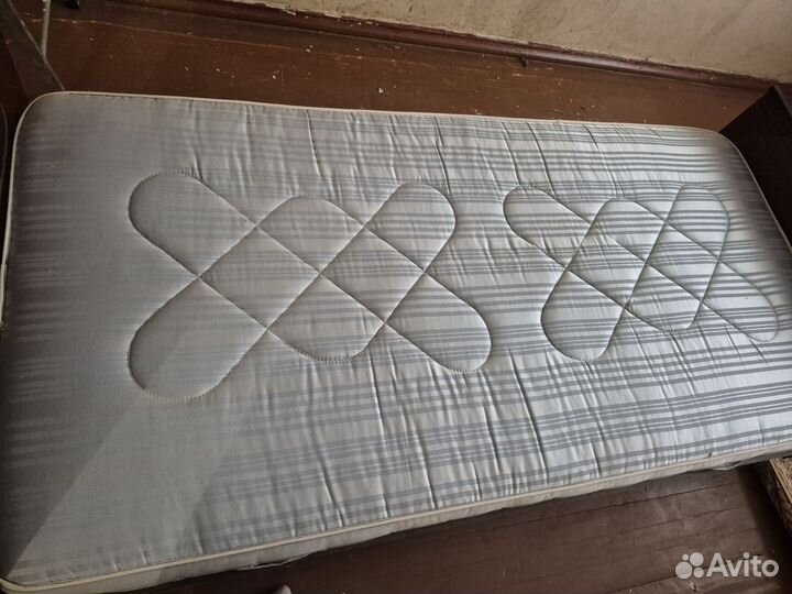 Кровать с Матрасом бу