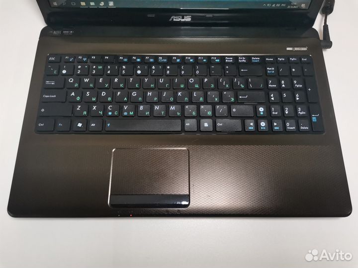 Asus K52- Core i3/ HD 5470/ 4Gb/SSD