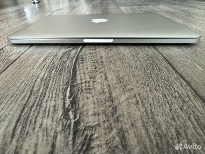 Apple MacBook Pro 13 Retina /Core i5/8GB/Intel GPU