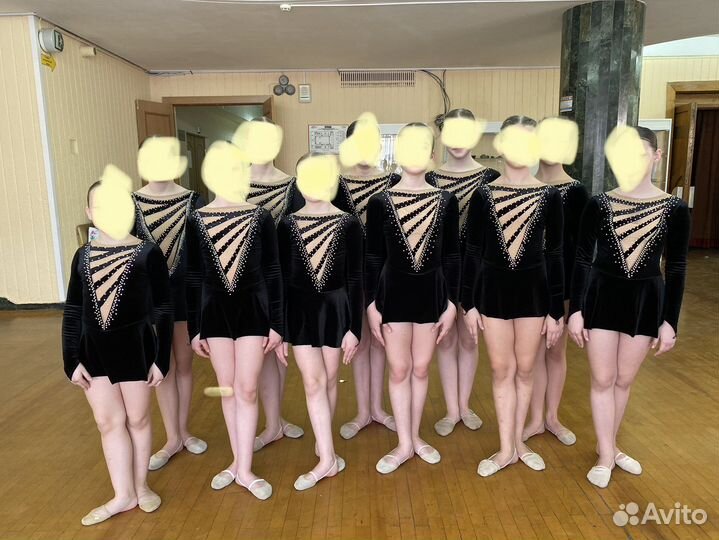 Костюм для фигурного катания