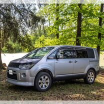 Mitsubishi Delica D5 2.4 CVT, 2011, 234 000 км, с пробегом, цена 1 950 000 руб.