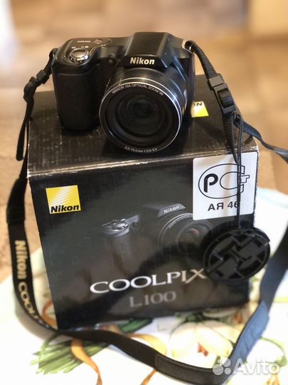 Зеркальный фотоаппарат nikon L100